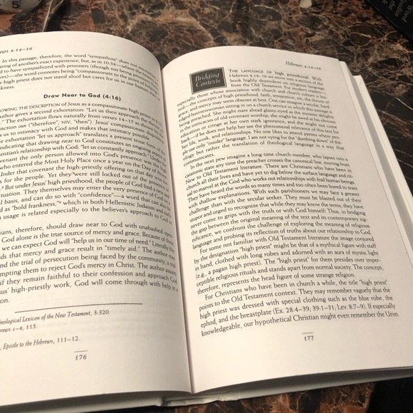 NIV Application Commentary: Hebrews [Hardcover] by Guthrie, George H. - Picture 11 of 13